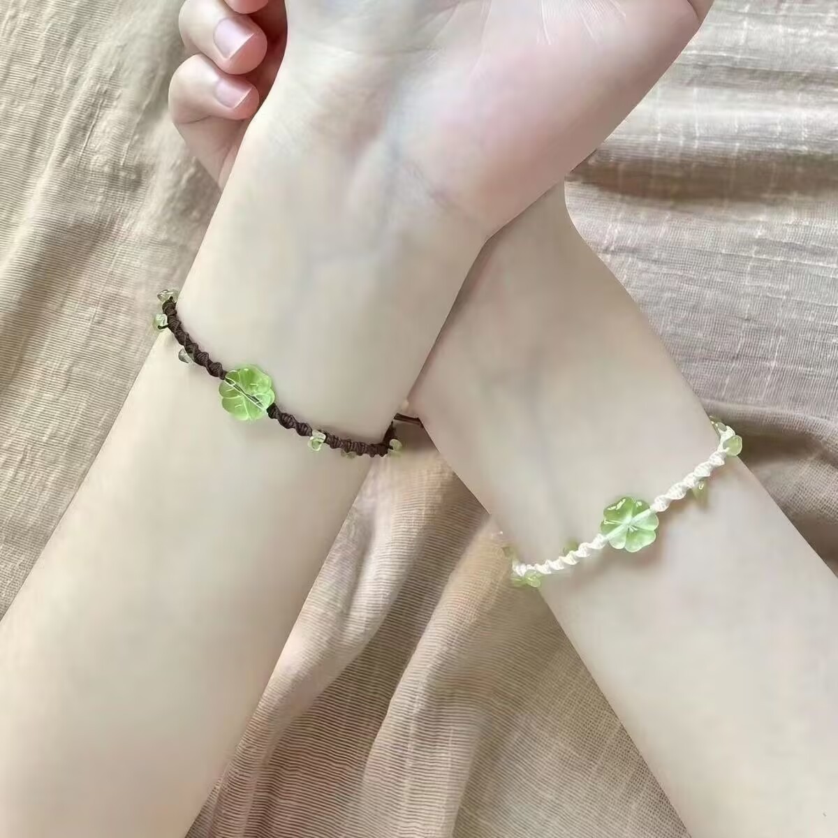 树脂小清新好运四叶草编织手绳ins小众气质爆款闺蜜手链情侣礼物 到手价¥3.99