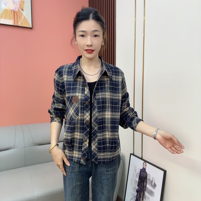 春季新款长袖格子衬衫休闲百搭时尚减龄气质洋气外套上衣 到手价¥69.90