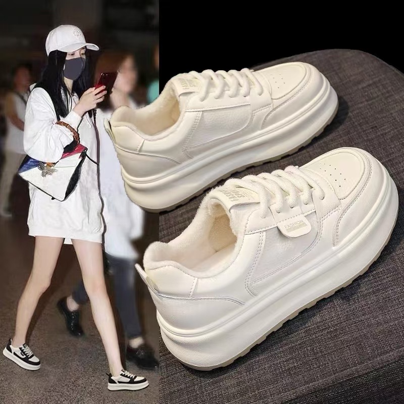 厚底小白鞋女2025春秋女鞋运动鞋不累脚百搭休闲板鞋