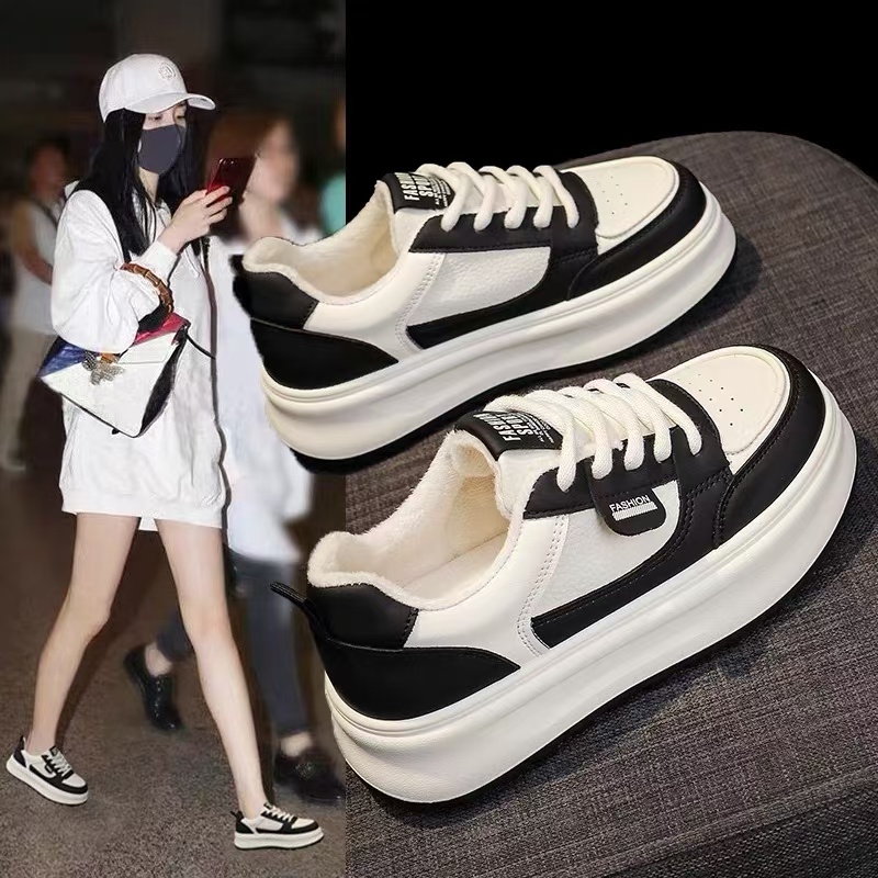 厚底小白鞋女2025春秋女鞋运动鞋不累脚百搭休闲板鞋